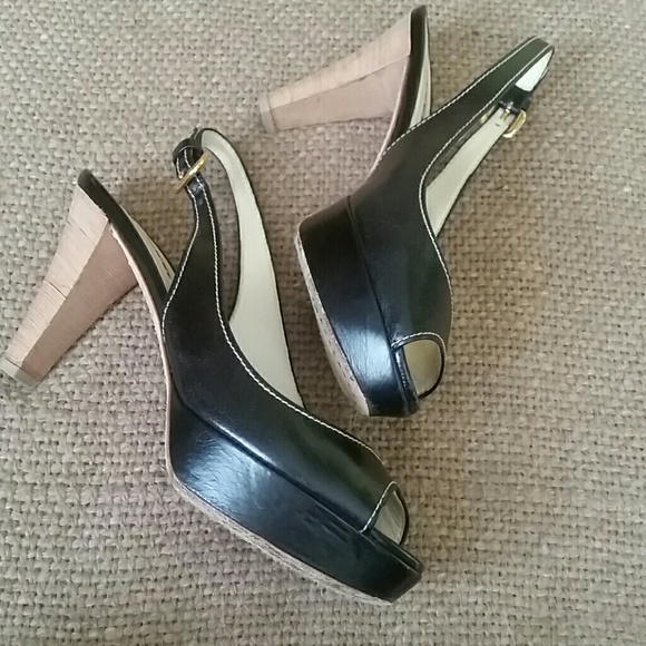 Authentic Prada open toe black leather heels - Picture 2 of 8